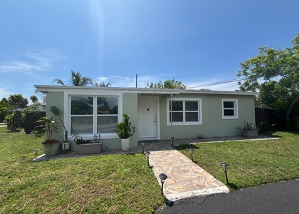 2480 Ne 13th Terrace - Photo 1