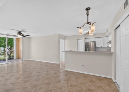 107 Yacht Club Way - Photo 1