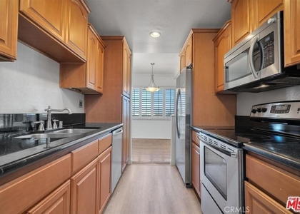 1115 S Elm Drive - Photo 1