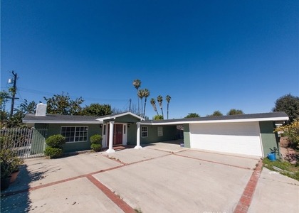 1769 S Biscayne Court - Photo 1