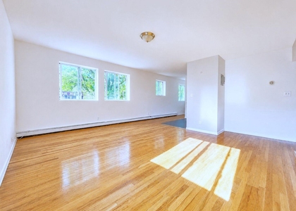 81-64 102nd Avenue - Photo 1