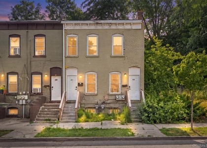 411 Liberty Street - Photo 1