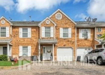 19 Delavan Court - Photo 1