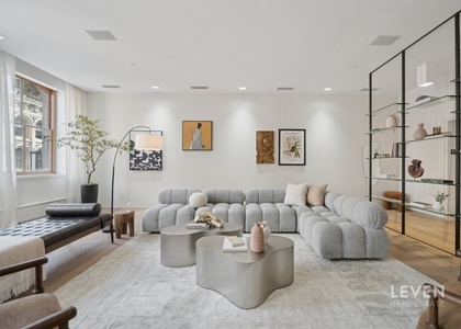 55 Warren Street - Photo 1