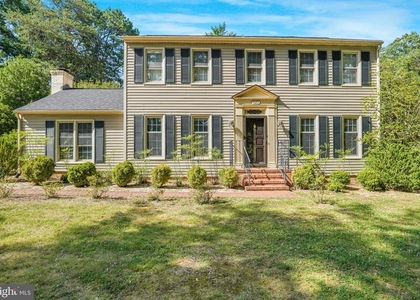 629 Lancaster Street - Photo 1