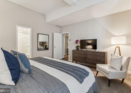 875 Sansom Street - Photo 1