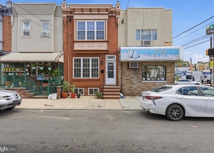2653 S 6th Street - Photo 1