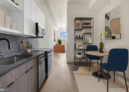 689 N Broad Street - Photo 1