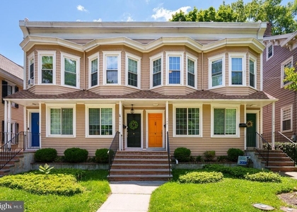 156 Mercer Street - Photo 1