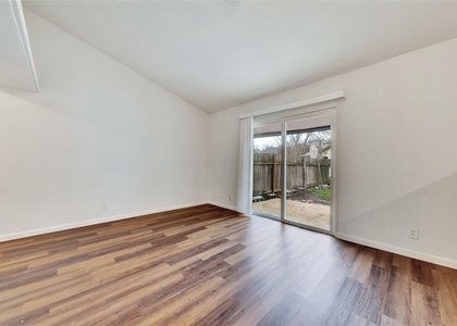 3514 Southridge Dr - Photo 1