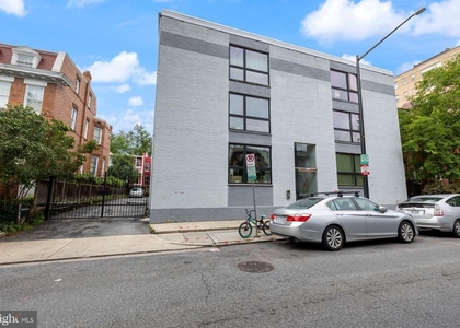 1514 Newton Street Nw - Photo 1