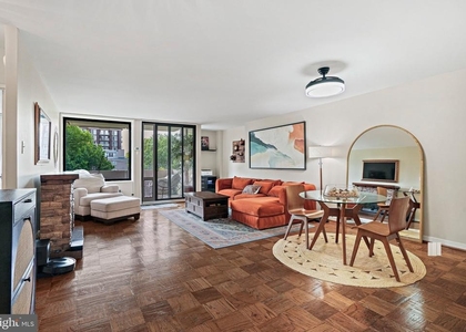 490 M Street Sw - Photo 1