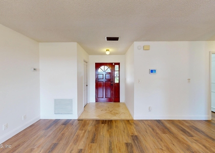 111 Lobelia Road - Photo 1