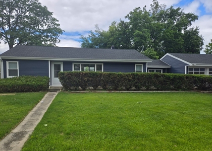 5522 Pershing Avenue - Photo 1