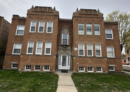 5735 W Wellington Avenue - Photo 1