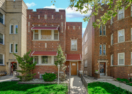 8233 S Langley Avenue - Photo 1