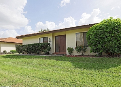 1420 Park Shore Circle - Photo 1