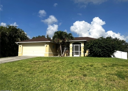 2136 Nw 22nd Place - Photo 1