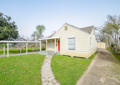 217 Owens Street - Photo 1