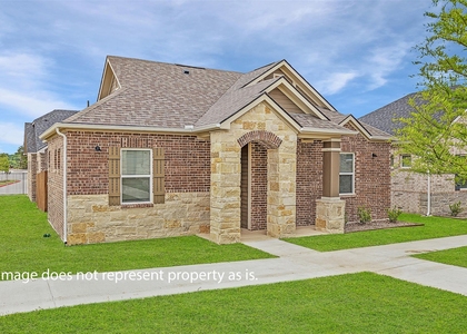 5900-226 County Road 277 - Photo 1