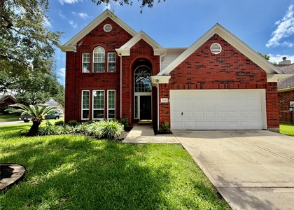 7426 Maple Run Drive - Photo 1