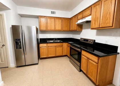 2204 Hutchins Street - Photo 1