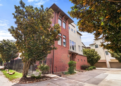 1922 Winter Street - Photo 1
