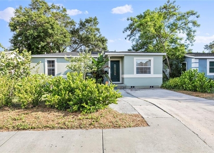 4740 22nd Avenue N - Photo 1