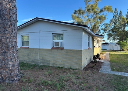 351 50th Avenue N - Photo 1