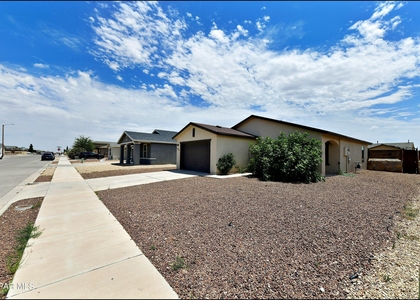 916 Villa Seca Drive - Photo 1
