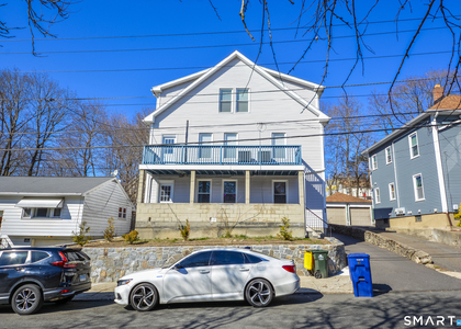 81 Myrtle Avenue - Photo 1