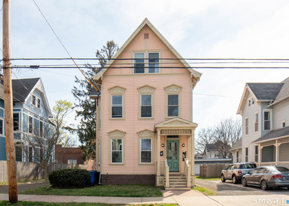 118 Lawrence Street - Photo 1