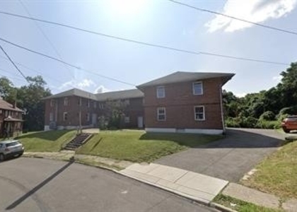 421 Ohio Ave - Photo 1