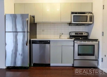 286 Stanhope Street - Photo 1