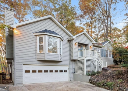 2010 Golden Ridge Circle - Photo 1