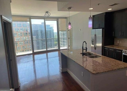 1080 Peachtree Street - Photo 1