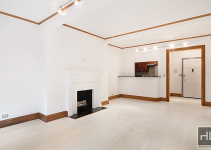 West 58th Street - Photo 1