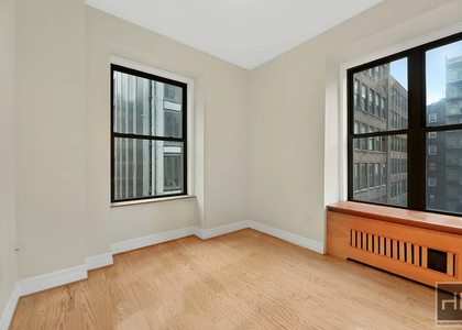 Madison Avenue - Photo 1