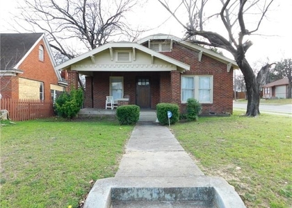 202 E 5th Street - Photo 1