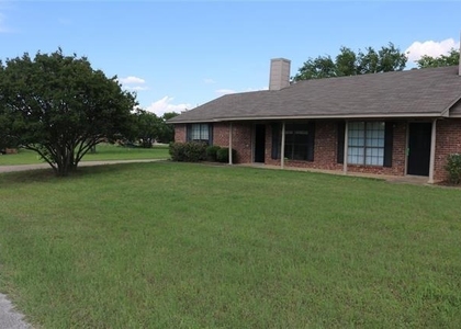627 Cherry Lane - Photo 1