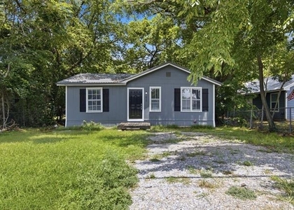 615 W Coffin Street - Photo 1