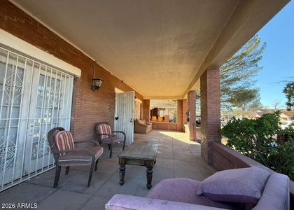 1165 E 10th Street - Photo 1