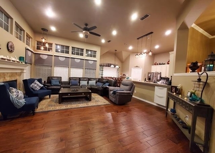 3300 Glenmoor Drive - Photo 1