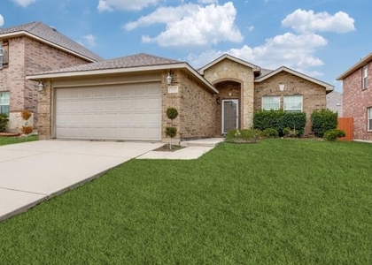2417 Grand Rapids Drive - Photo 1