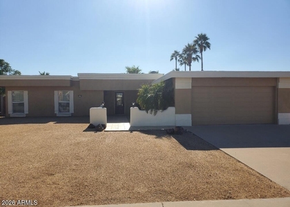 10841 W Acacia Drive - Photo 1