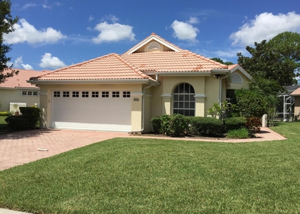 557 Sw New Castle Cove - Photo 1
