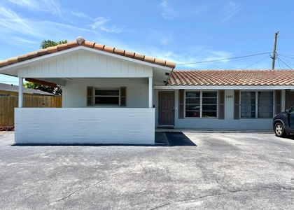 1605 Ne 50th Court - Photo 1