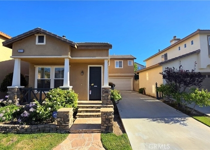 324 Lydia Lane - Photo 1