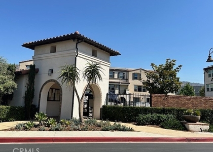 623 W Foothill Boulevard - Photo 1