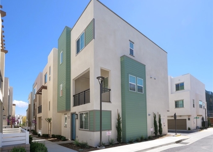 1645 W Hornet Drive - Photo 1